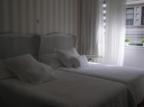 Hotel Central By Myhousespain Хихон Экстерьер фото